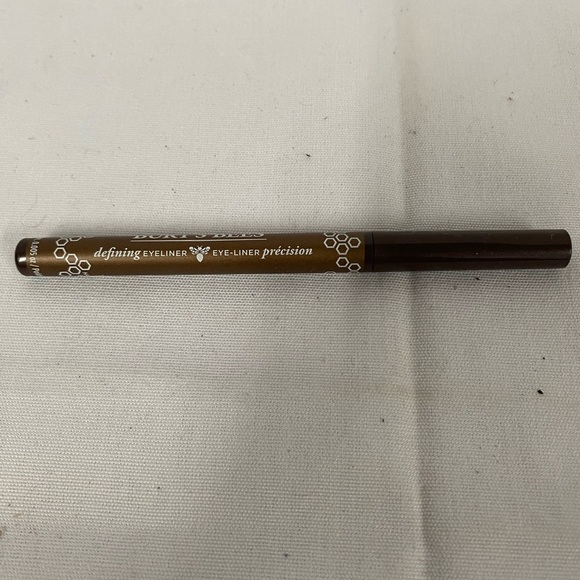 Burt’s Bees Defining Eyeliner 1470 Hammered Bronze (DH) - Picture 4 of 8